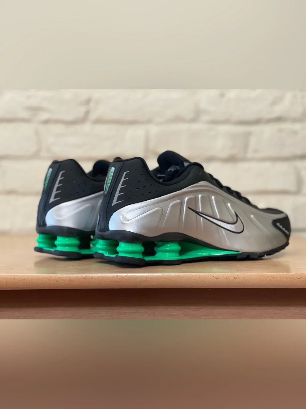 Nike shox r4